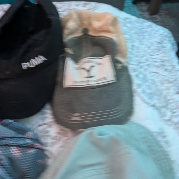 Assorted Caps Collection - Picture 11 of 12